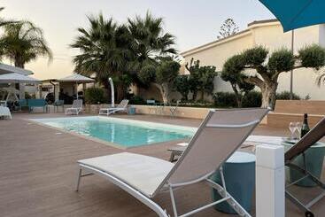 Xenìa   Villa Con Piscina Privata