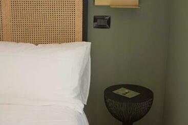 تختخواب و صبحانه Casa Floris