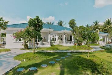 تختخواب و صبحانه La Villa De Coco Bến Tre