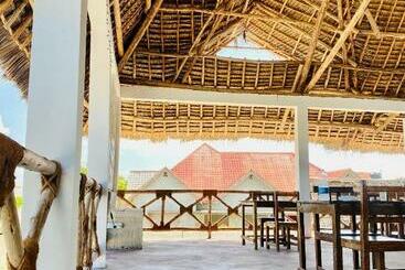 تختخواب و صبحانه Tamaru House Bungalow With Patio