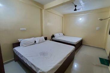 هتل Oyo 90020 Red Chilly B&b