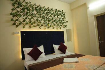 O Pop Hotel Blue Star