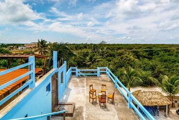 مُتل Otoch Mayan Falls Gold Standard And Corridor Certified