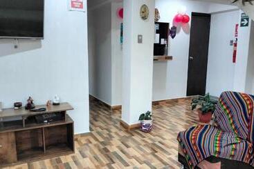 پانسیون Hostal Real Caraz