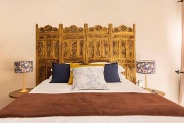 צימר Bougain Villas