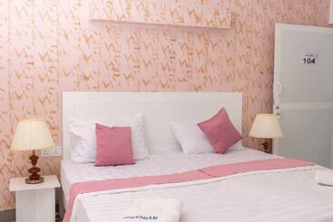 هتل Bohemian Villa Negombo