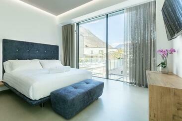 هتل Domus Cavour Rooms&suites