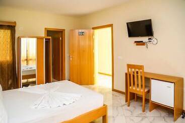 پانسیون Cruzeiro Guest House