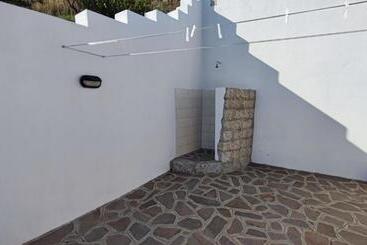 تختخواب و صبحانه Casa L Ulivariu Affittacamere