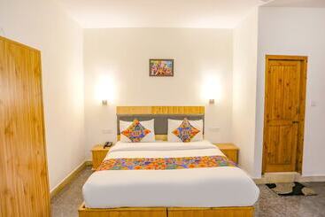 Fabhotel The Countryside B And B