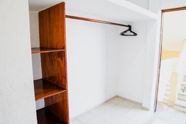 هتل Roble Zihuatanejo
