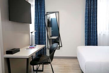 Sadie Best Western Hotel At Luton