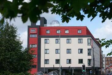 Sadie Best Western Hotel At Luton