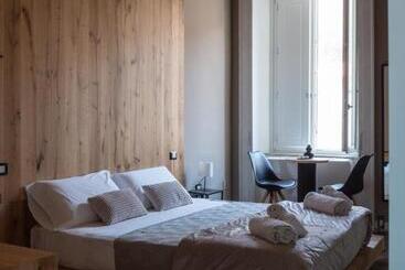 Palazzo Lupinacci Dimora Storica Bed And Breakfast
