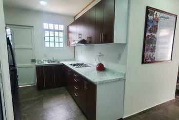پانسیون Hostal Guelaguetza Baño Compartido
