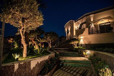 تختخواب و صبحانه Villa Barone