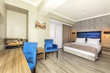 Demiray Hotel Old City