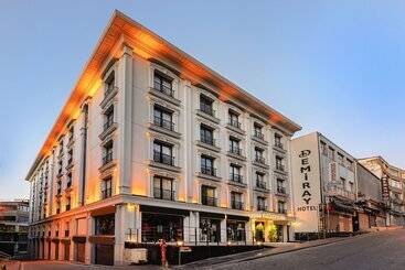 Demiray Hotel Old City