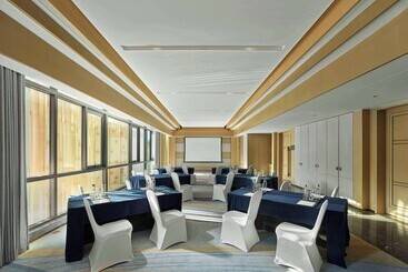 هتل Doubletree By Hilton Taizhou Shenxianju