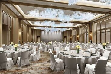 هتل Doubletree By Hilton Taizhou Shenxianju