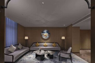 هتل Doubletree By Hilton Taizhou Shenxianju