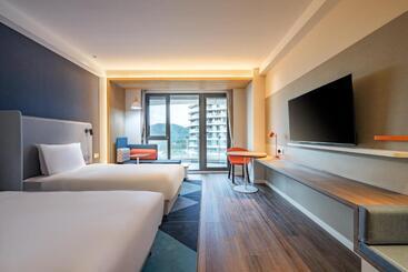 هتل Holiday Inn Express Huludao Seaview By Ihg