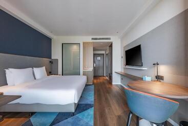 هتل Holiday Inn Express Huludao Seaview By Ihg
