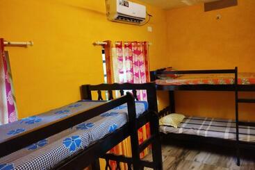 پانسیون Baracuda Beach Stay