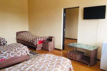 پانسیون Guest House Janel