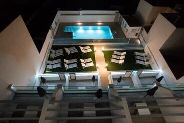 پانسیون Nerja Vg Hostal Boutique