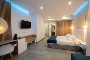 پانسیون Nerja Vg Hostal Boutique