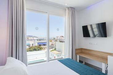 پانسیون Nerja Vg Hostal Boutique