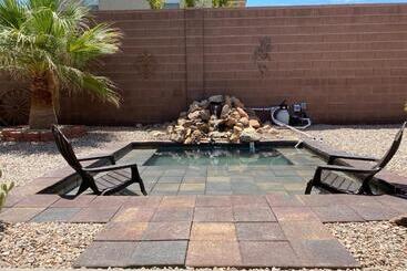 پانسیون Zion Rv Stone Pool Inn, Pets Stay Free, Fenced In Yard, Relaxing Waterfall!