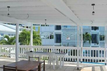 هتل Oe Rooms At The Anchorage