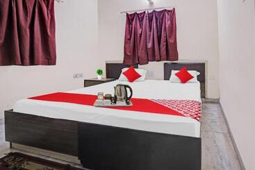 هتل O Oxy Safari Residency