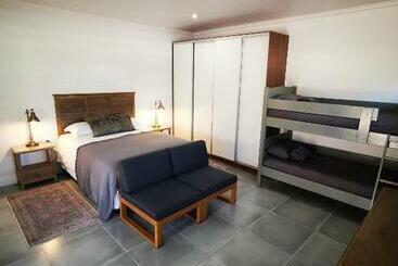 بنسيون 10 Jock Meiring Guesthouse Unit 1