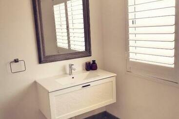 پانسیون 10 Jock Meiring Guesthouse Unit 1