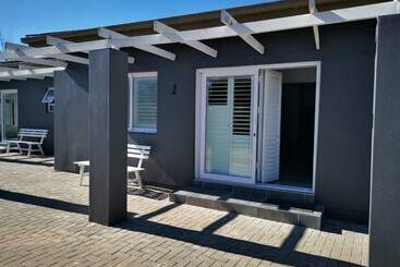 بنسيون 10 Jock Meiring Guesthouse Unit 1