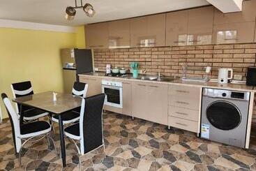 پانسیون Lilia Guesthouse
