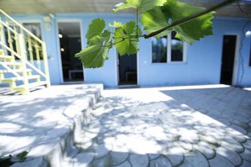 پانسیون Lilia Guesthouse