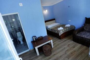 پانسیون Lilia Guesthouse