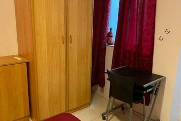 پانسیون Valletta Private Room