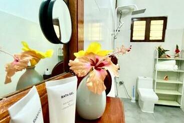 پانسیون Villa Orchid Beach Guest House