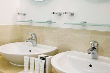 هتل Melia Dunas Beach Resort & Spa   All Inclusive