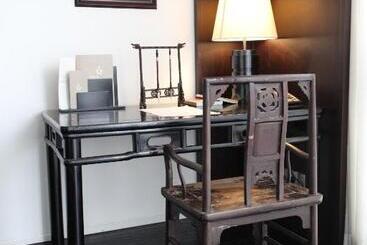 Beijing Hotel Momc