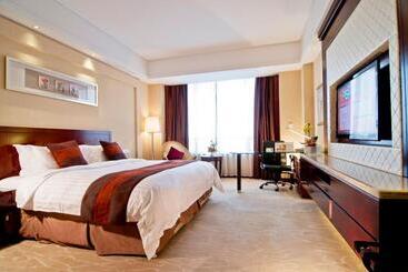 Plaza Hotel Yuyao