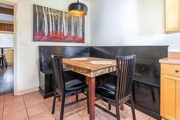Frogtown Cottage