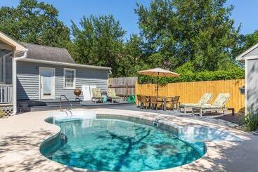 Frogtown Cottage