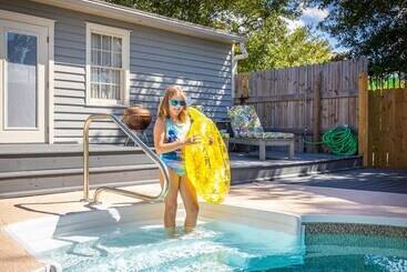 Frogtown Cottage