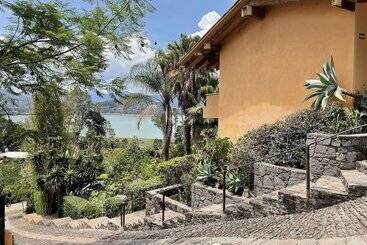 هتل Hospedaje Villas Paraiso